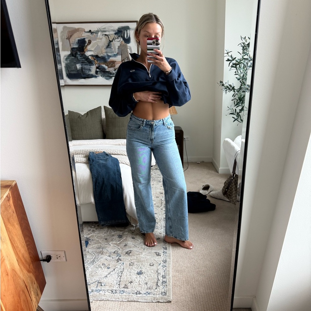 H&M Light Blue Straight Leg Jeans - Picture 3 of 3